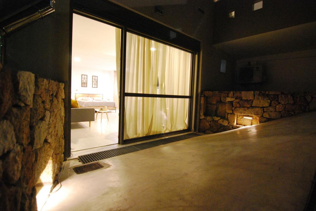 Brand New Cozy Basement Apartment 아르고스톨리온 외부 사진